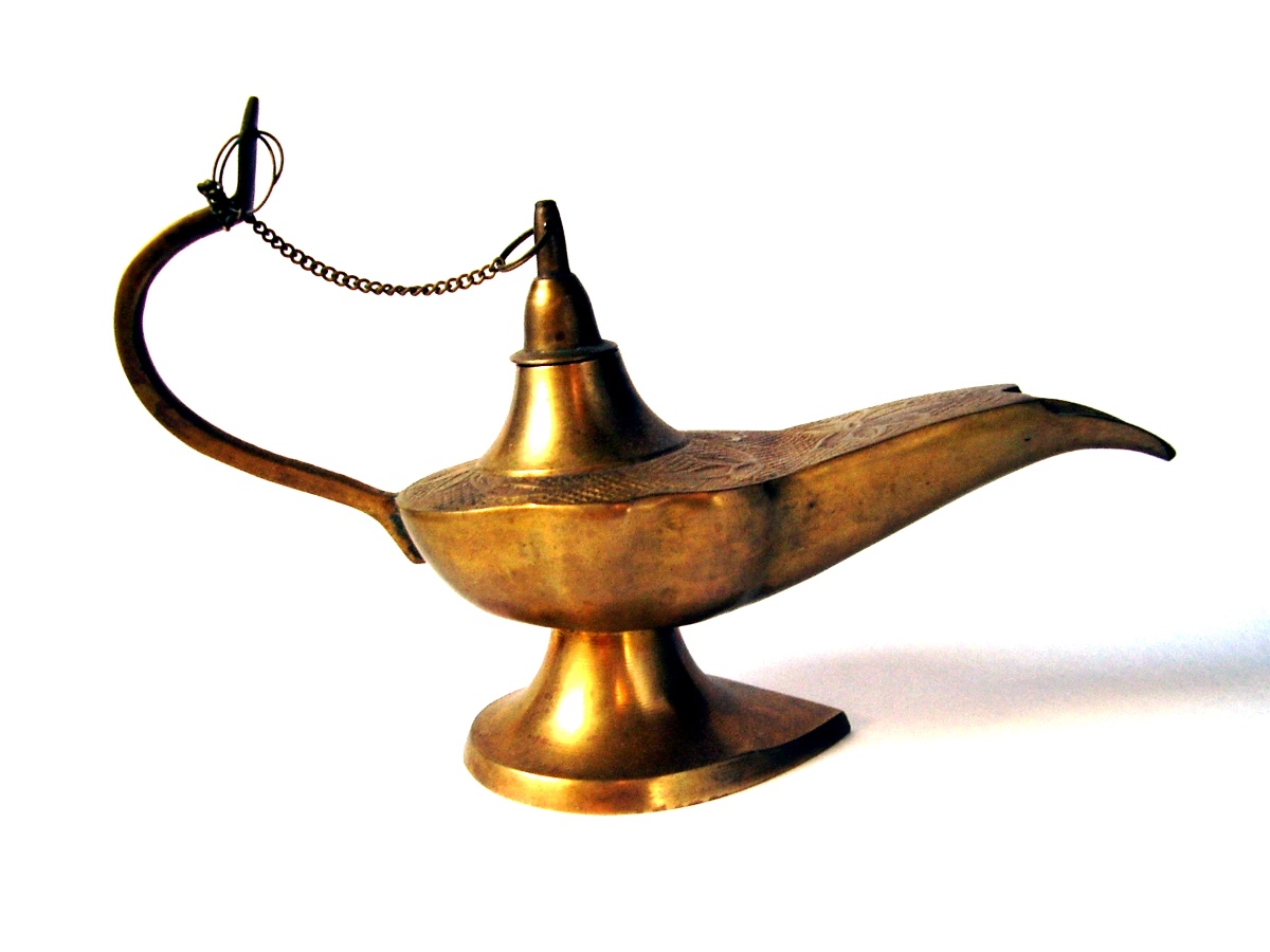 Lámpara de aceite del tipo que suele aparecer en representaciones de la historia.