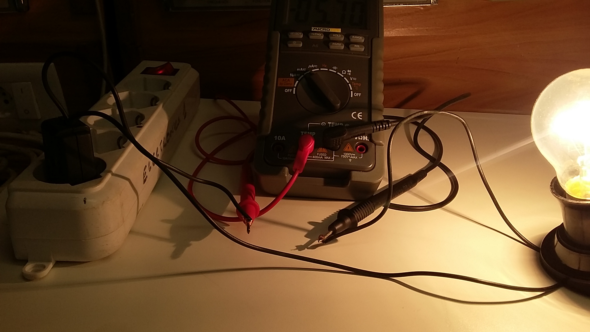 Amperímetro en circuito real