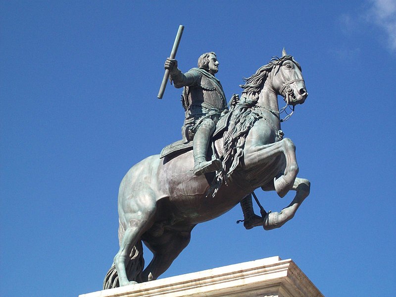 Escultura de Felipe IV montado a caballo. Plaza de Oriente. Madrid