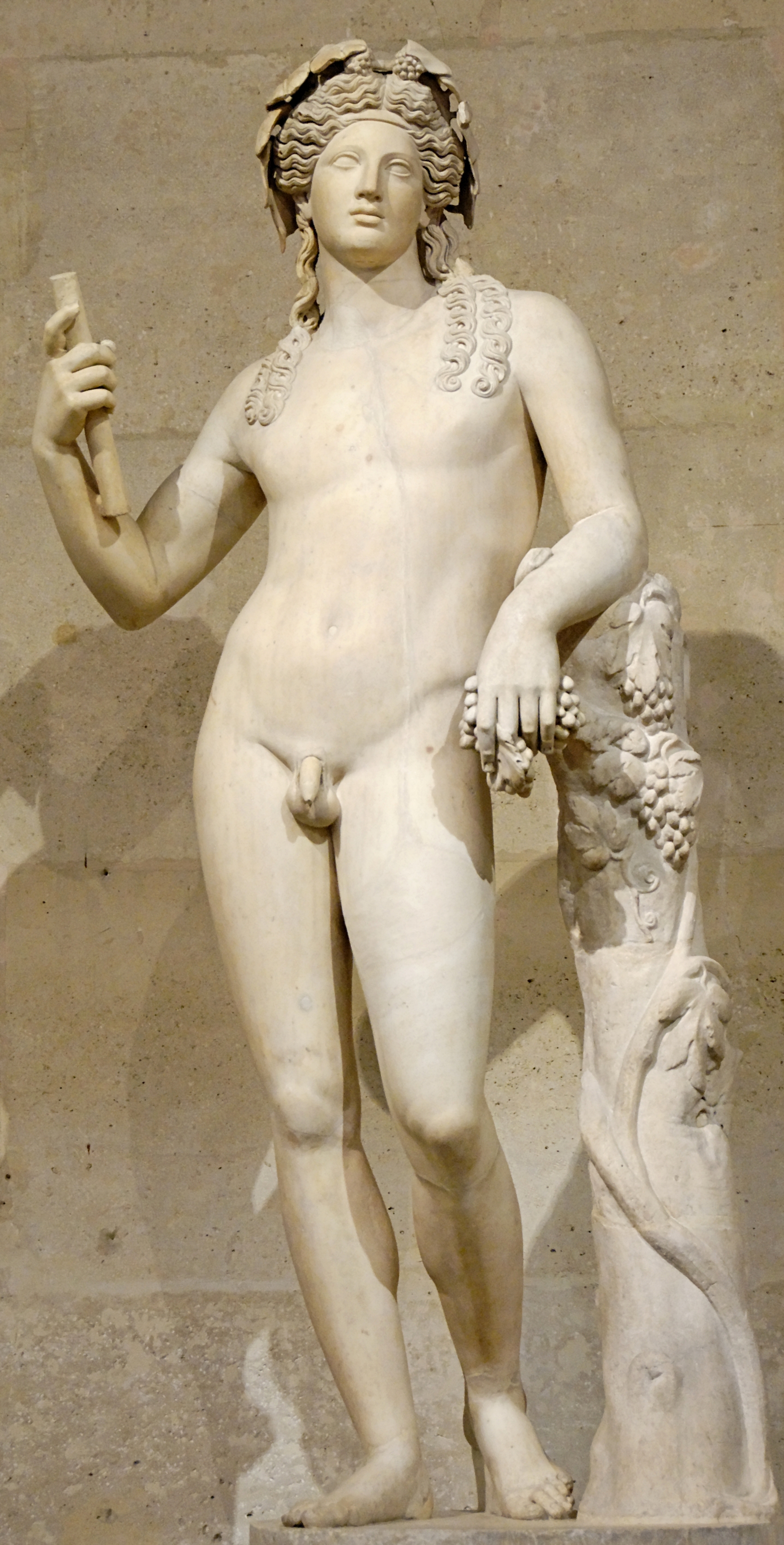 Dioniso, escultura en mármol, siglo II a. C., Museo del Louvre