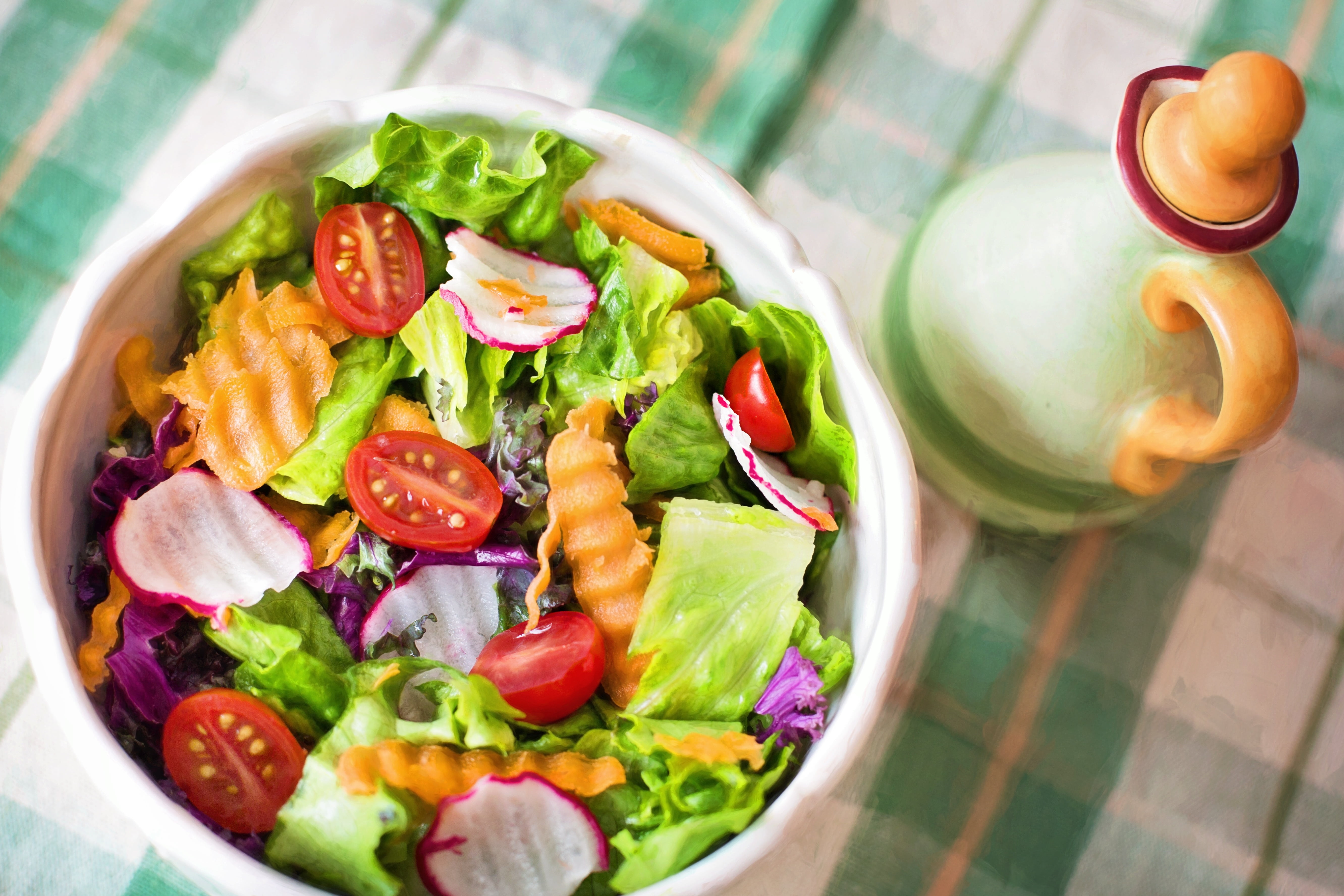 ensalada de verduras frescas con mijo