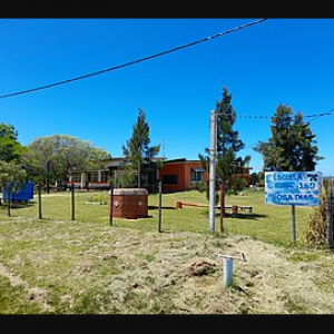 A propósito de la obra "La Enseñanza Primaria en el Medio Rural," de Agustín Ferreiro